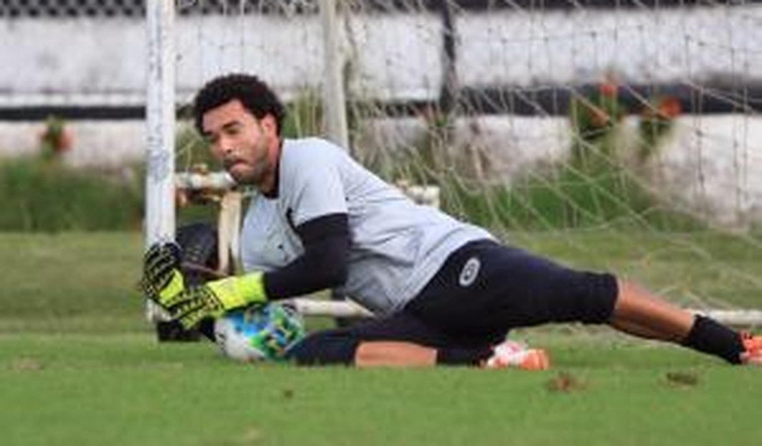 Técnico Foiani relaciona 20 atletas para o jogo contra o River