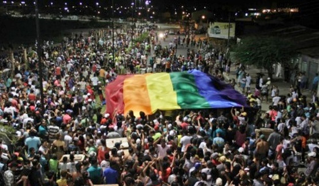 Parada do Orgulho LGBTI+ acontece neste domingo, no Bosque