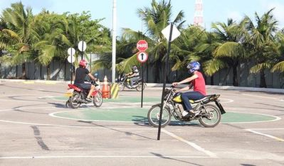 Videomonitoramento das aulas práticas de motocicletas passam a valer a partir desta quarta-feira (01)