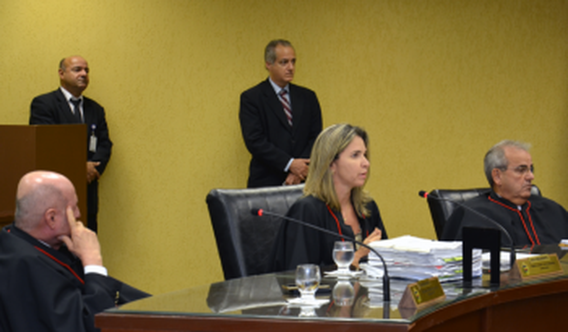 TCE recomenda aprovação das contas de Teotonio Vilela