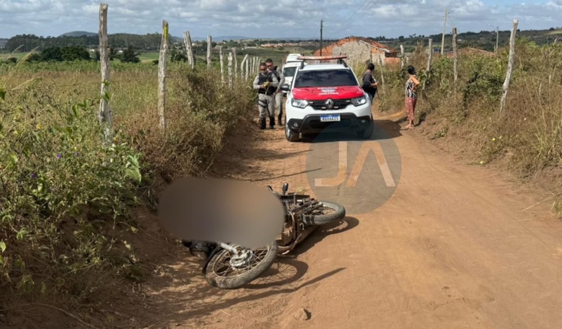 Jovem é encontrado morto com marcas de tiros em estrada vicinal na zona rural de Lagoa da Canoa
