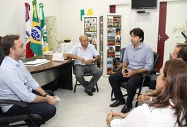 Vice-prefeito garante apoio para chegada de novas empresas em Arapiraca