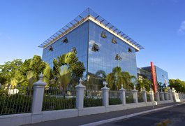 Governo do Estado veta projeto do passe livre estudantil em AL