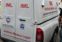 Mulher é espancada na porta de casa e morre, em Arapiraca