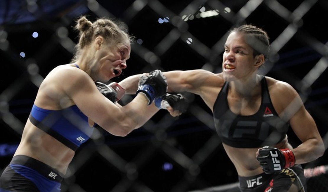 Amanda Nunes pede desculpas a Ronda Rousey por palavras após luta