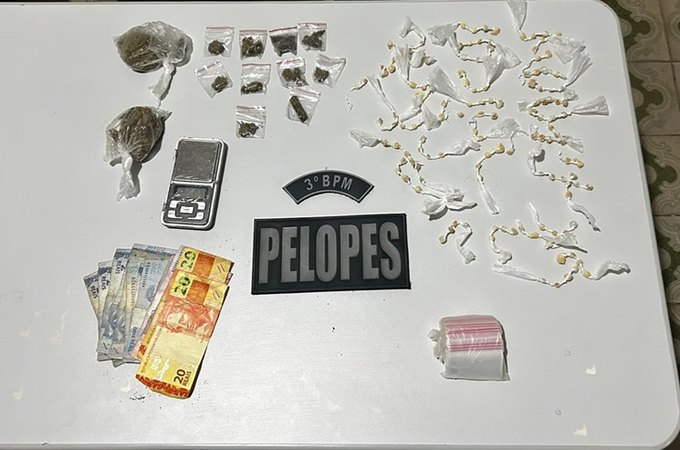 Jovem de 18 anos é presa por tráfico de drogas no Residencial Agreste