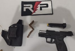 Funcionário do presídio é preso ao ser flagrado com arma em bar de Arapiraca