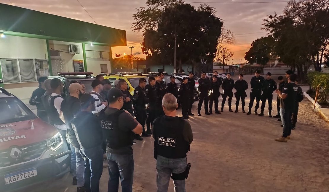 Operação integrada é realizada em diversos bairros de Arapiraca e cumpre 10 mandados contra criminosos