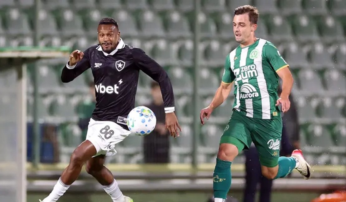 Botafogo é derrotado pela Chapecoense e dá adeus à Copa do Brasil