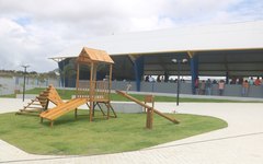 Prefeito de Arapiraca entrega de ginásio poliesportivo na Vila São José, em Arapiraca﻿