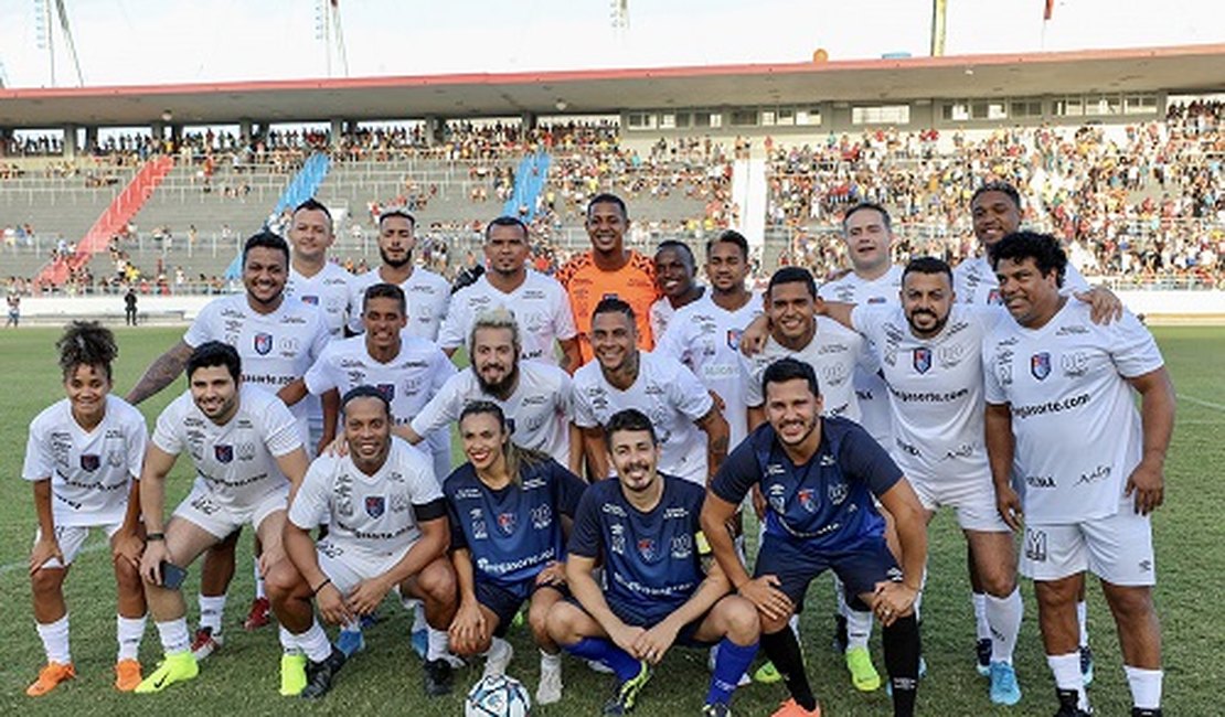 Equipe de Carlinhos Maia e Marta vence time de Ronaldinho Gaúcho no  Rei Pelé