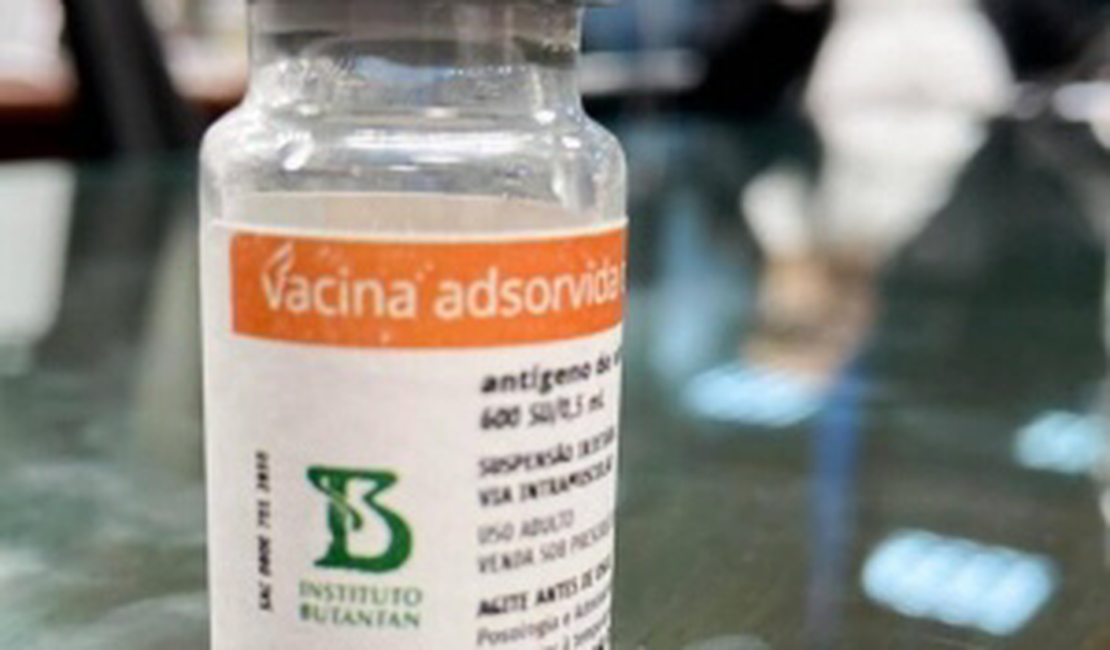 Governo de Alagoas já reservou recursos para aquisição de vacina contra a Covid-19
