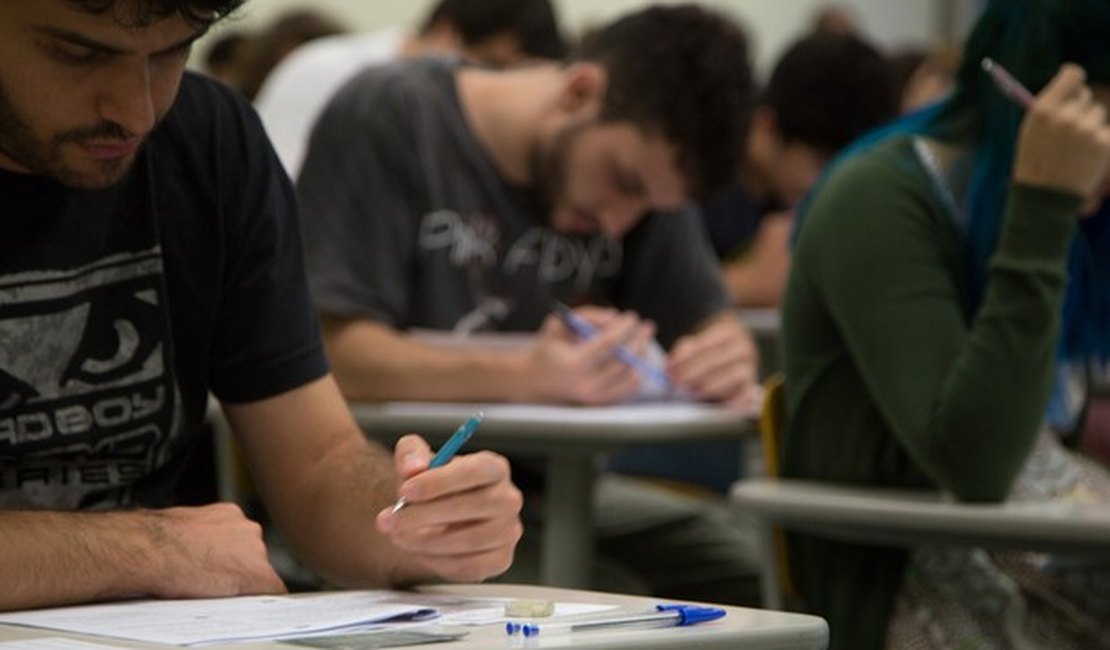 Polícias Civil e Científica anunciam concurso para 966 vagas em PE