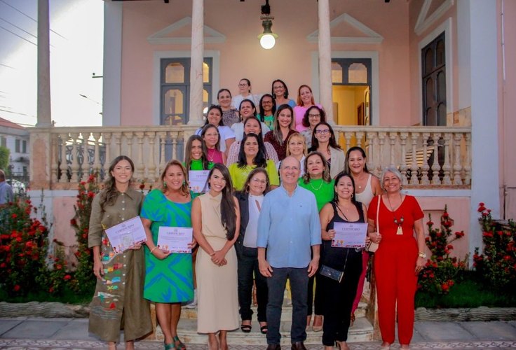 Prefeito Ronaldo Lopes empossa componentes do Conselho Municipal dos Direitos da Mulher