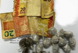 Polícia estoura boca de fumo e prende suspeito de tráfico, em Marechal