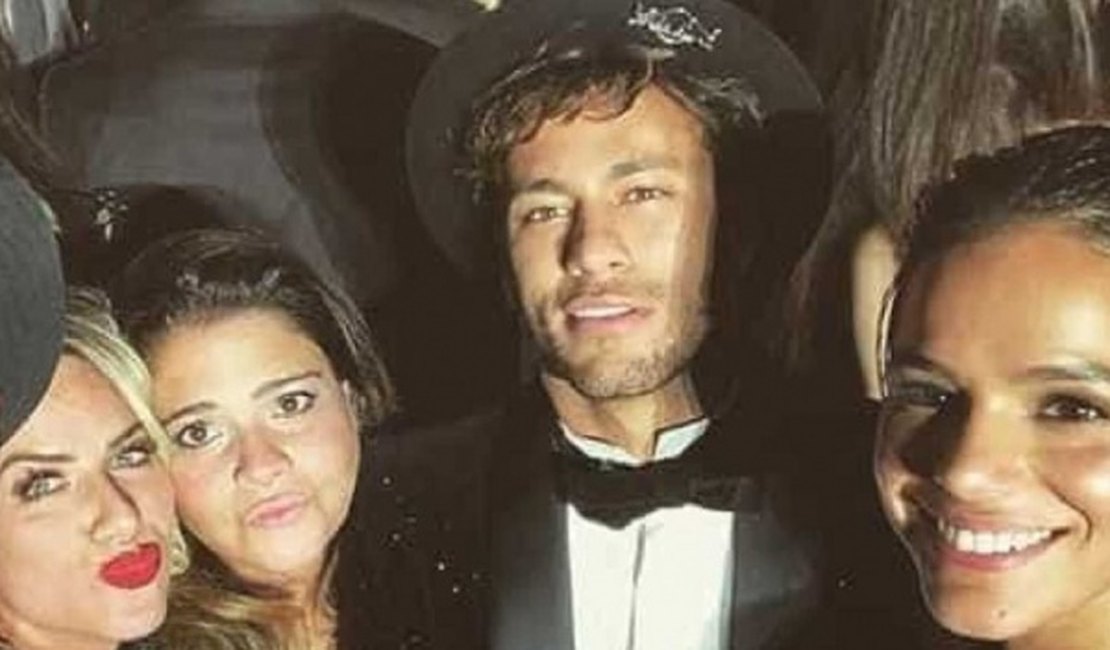 Gio Ewbank entrega torcida por casamento de Neymar e Marquezine