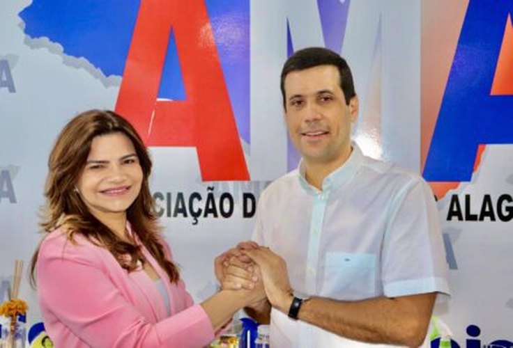 Rosiana Beltrão ﻿﻿renuncia e Hugo Wanderley continua no comando da AMA