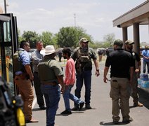 Ataque a tiros em escola no Texas mata ao menos 18 crianças e um professor