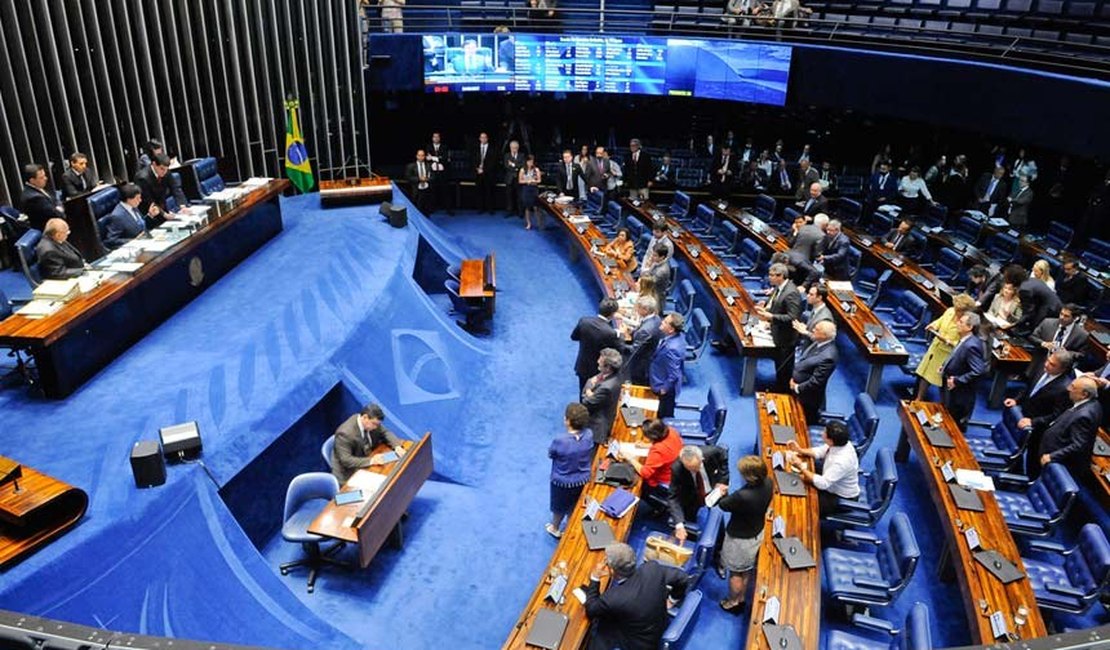 Senadores divergem sobre decreto que autoriza Forças Armadas em Brasília