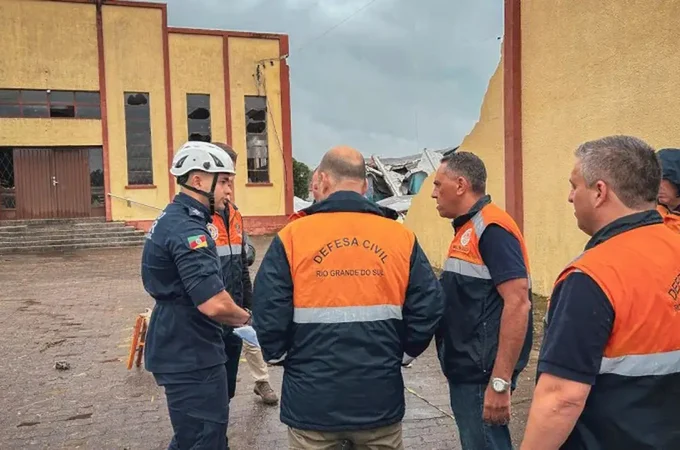 Tornado na Região Sul deixa três mortos em Santa Catarina