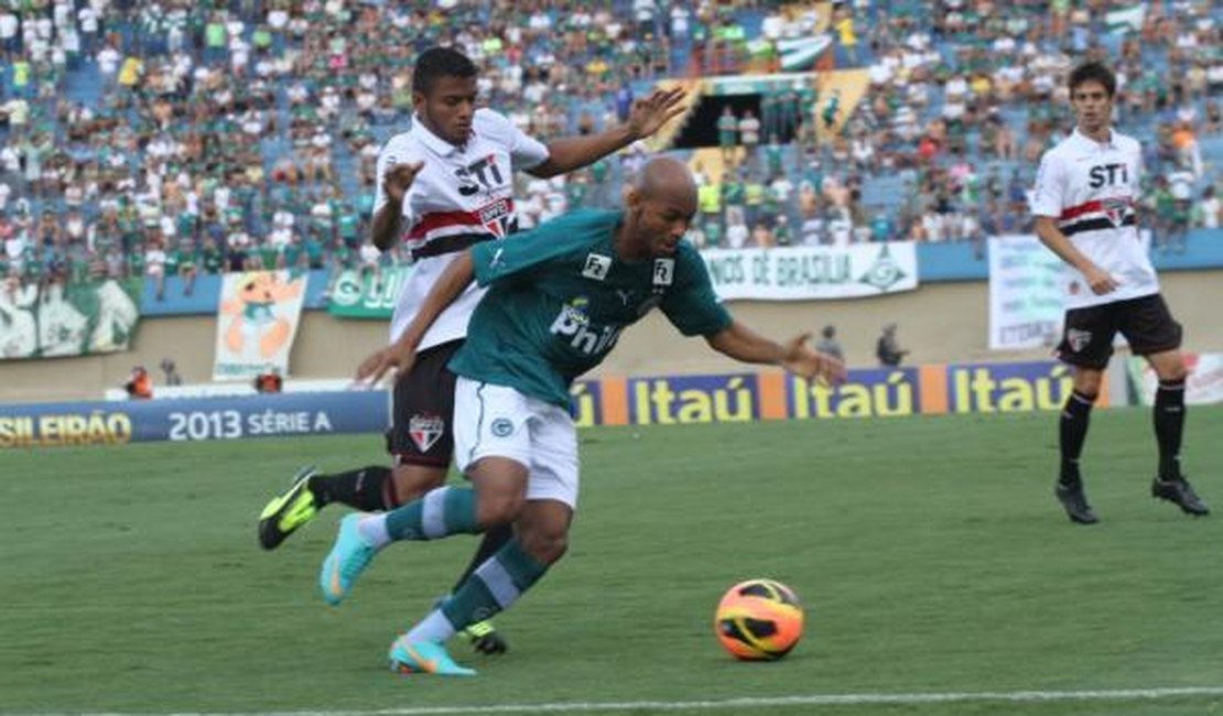 Vasco faz gol relâmpago, mas sofre virada e perde para o Goiás