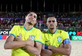Brasil goleia Espanha e vai às semis da Copa do Mundo de Futebol de Areia