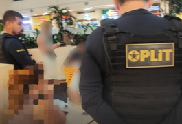 Mulher compra celular furtado e exige pagamento para devolvê-lo em Maceió; receptadora foi detida em shopping