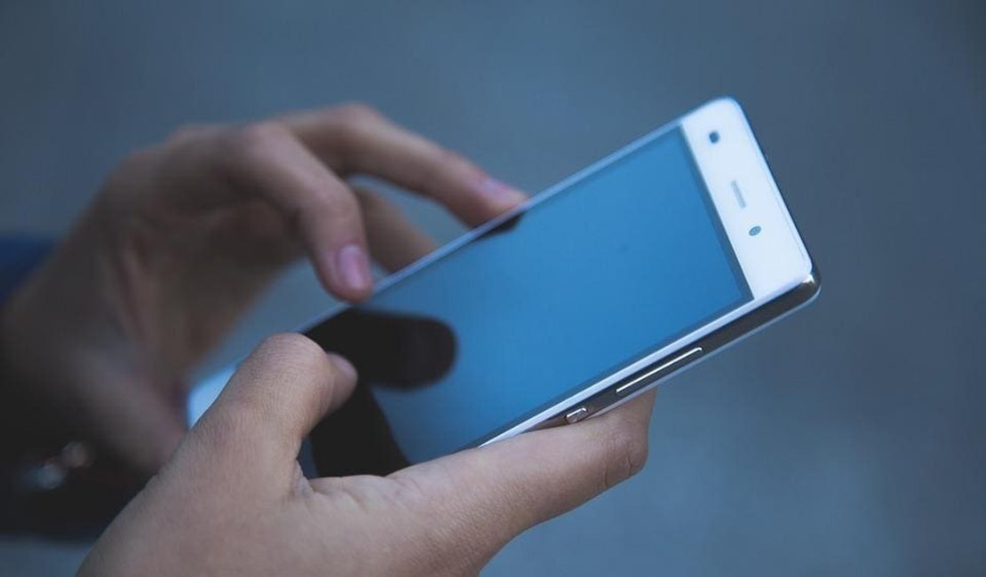 Homem recebe fotos íntimas de menores de idade e é espancado por grupo como represália em Maceió