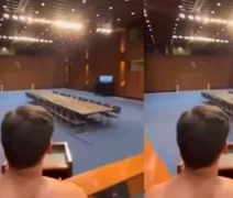 Assessor de político democrata é flagrado fazendo sexo em sala do Senado dos EUA