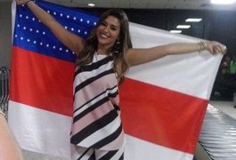 Ex-BBB Vivian Amorim é recebida por multidão em aeroporto de Manaus