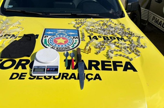 PM apreende mais de meio quilo de drogas em ações contra o tráfico no interior de Alagoas