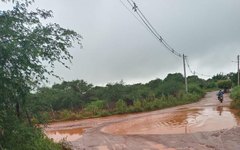 Moradores de povoados na zona rural de Olho D'Água Grande ilhados