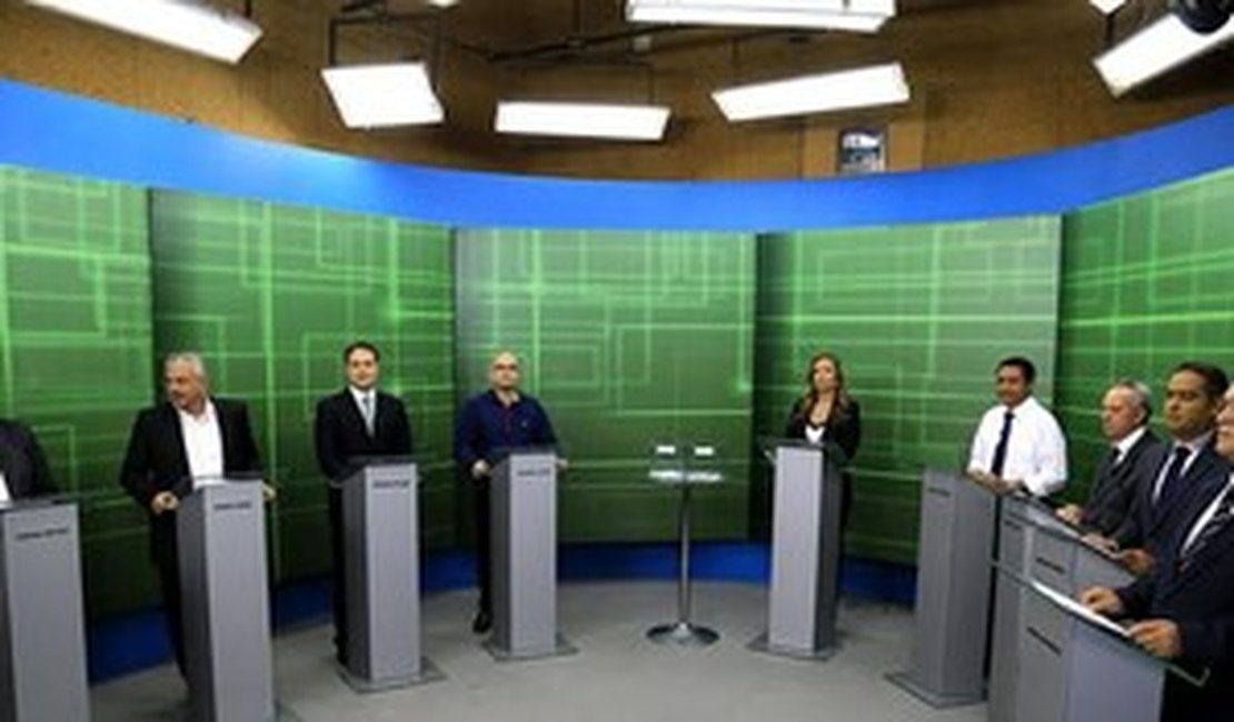 Em debate, Biu promete convocar reserva da PM e Renan destaca obras do Canal do Sertão