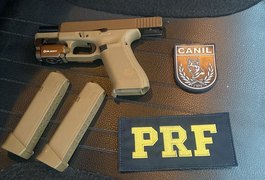 Operação conjunta entre PRF, Canil e PCAL prendem homem e apreendem arma de fogo durante abordagem, em São Sebastião