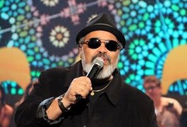 Jorge Aragão é internado em UTI com pneumonia por Covid-19