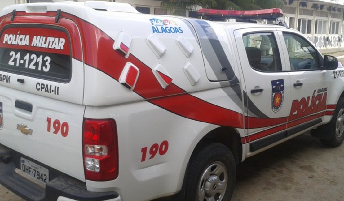 Homem tem veículo roubado em Arapiraca; criminoso estava armado com punhal