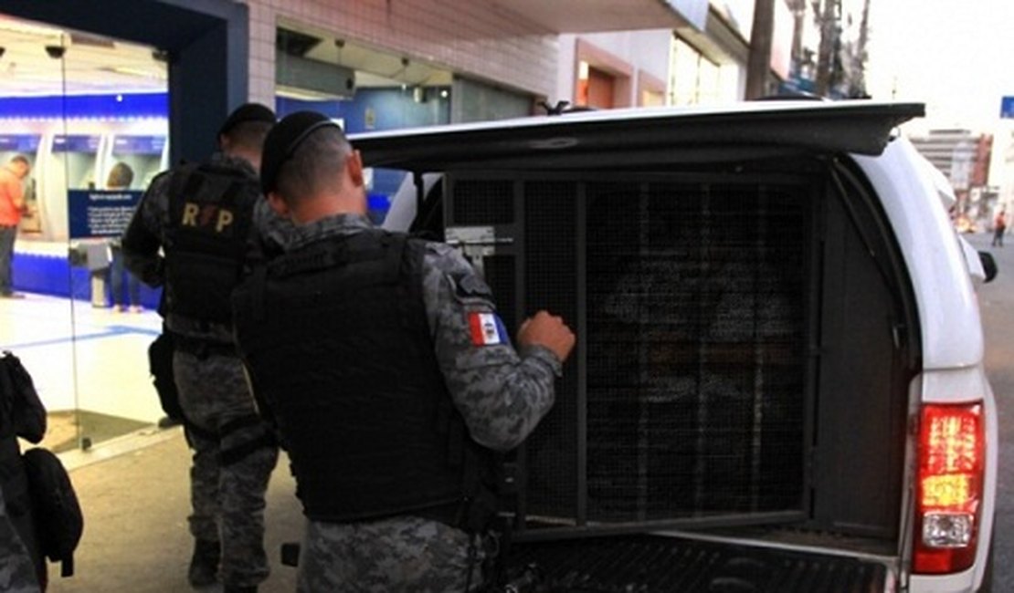 Procurado pela PF, suposto estelionatário é preso em agência da Caixa em Maceió