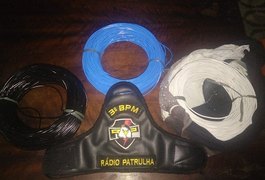 PM prende homem com peças de fios furtadas e cinquentinha roubada, em Arapiraca