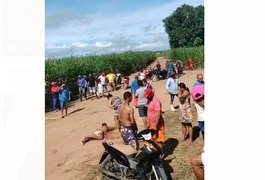 Criminoso é espancado por populares após tentar roubar mercadinho a atirar em vítima no Agreste alagoano