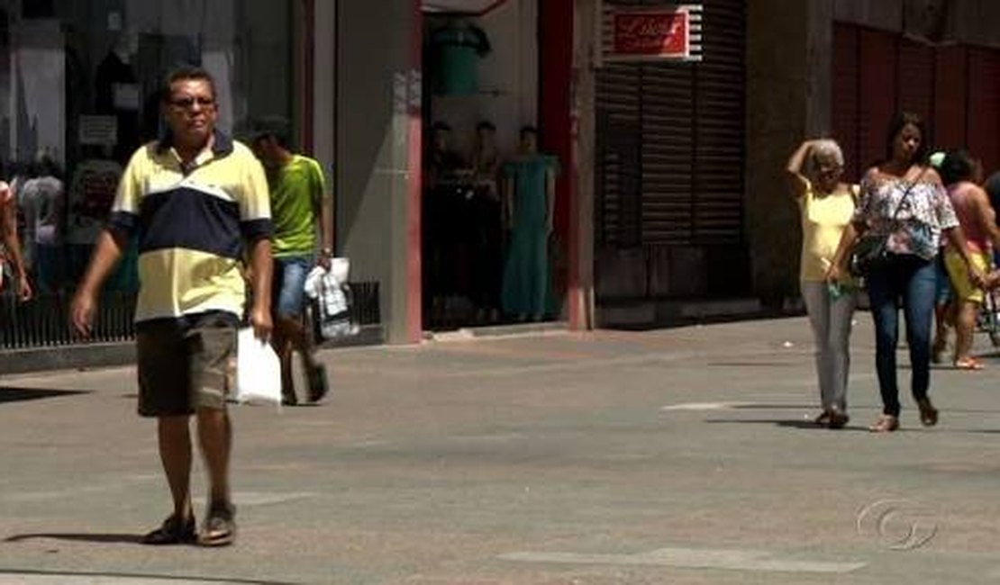 Falta de médico na rede pública de Maceió dificulta diagnóstico de câncer de próstata