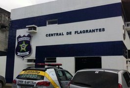Criminosos são linchados por populares após assaltos em Maceió