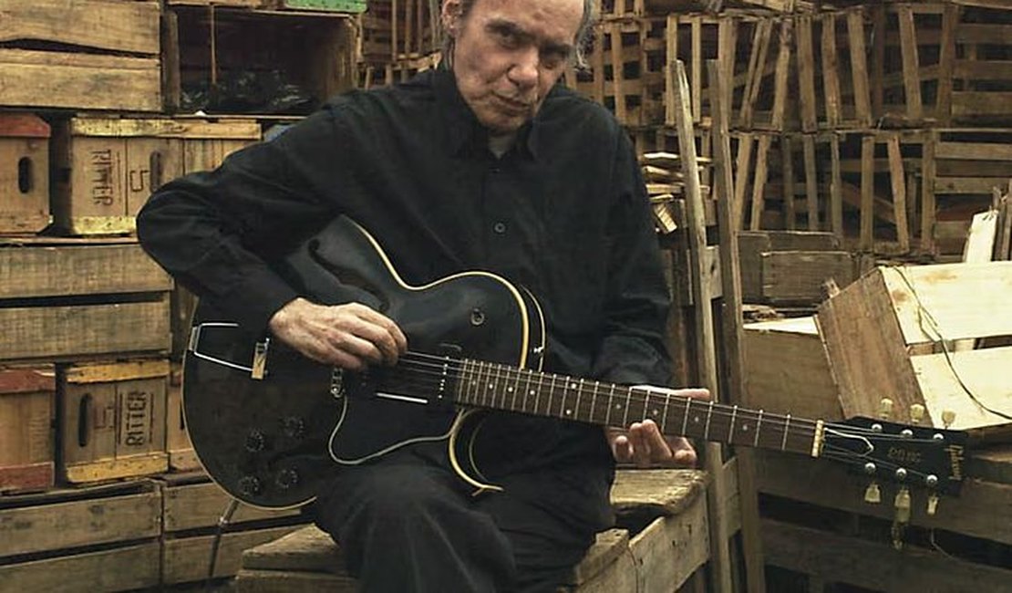 Morre Lanny Gordin, guitarrista que tocou com Gil e Gal Costa, aos 72 anos