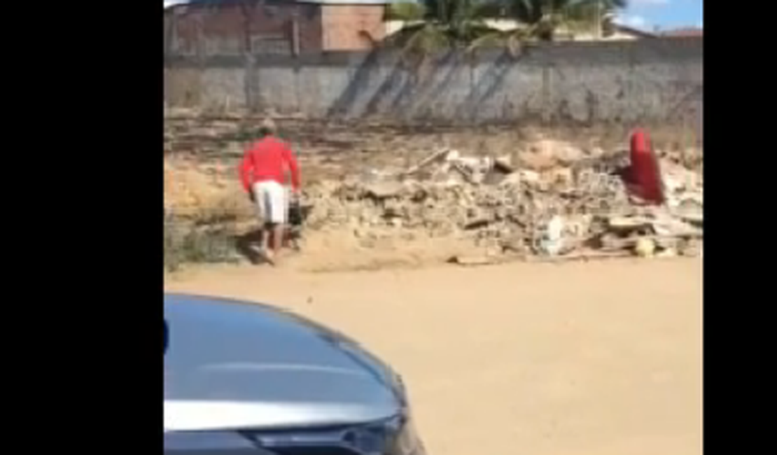 Denúncia: moradores reclamam de descarte de lixo em terrenos em Arapiraca; veja vídeo