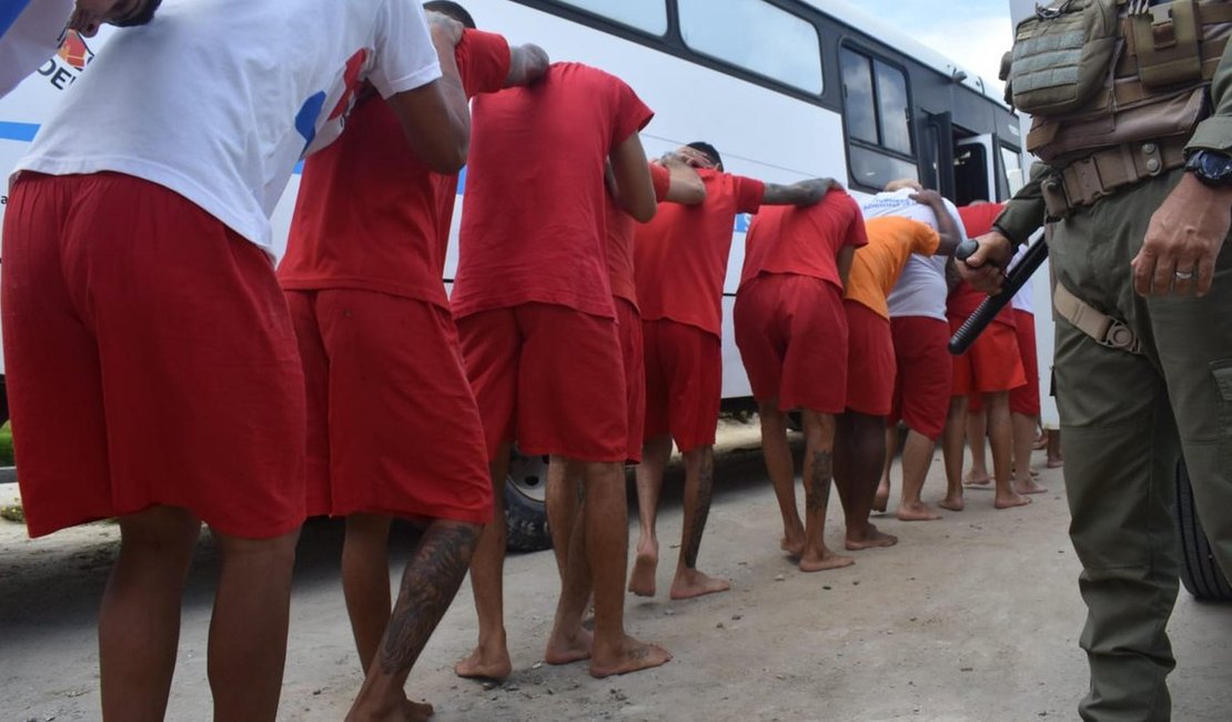 Operação transfere 623 detentos e reorganiza unidades prisionais da capital