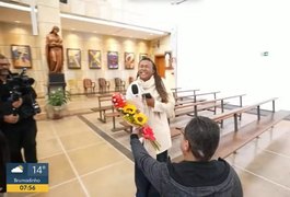 VÍDEO: Repórter da Globo Minas é pedida em casamento ao vivo durante telejornal