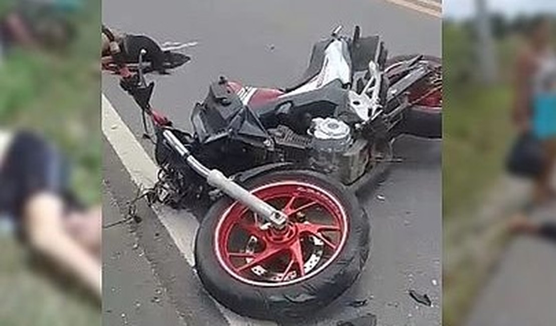 Colisão entre motocicletas deixa duas pessoas mortas e duas gravemente feridas, em Porto Calvo