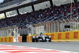 Rosberg quebra hegemonia de Hamilton e faz a pole em Barcelona