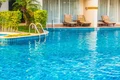Marido encontra esposa morta em piscina de residência em Maceió
