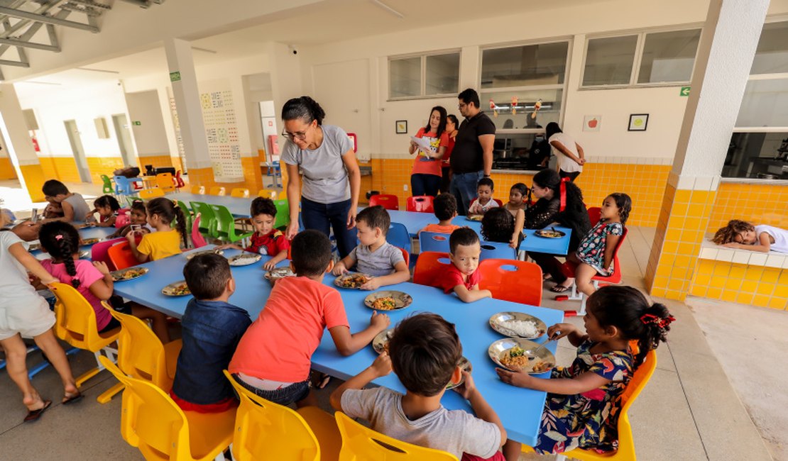 Reforço da alimentação escolar em Maceió tem investimentos de mais de R$ 4,5 milhões em 2023