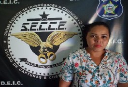 Mulher é presa acusada de furtar produtos de empresa de cosméticos